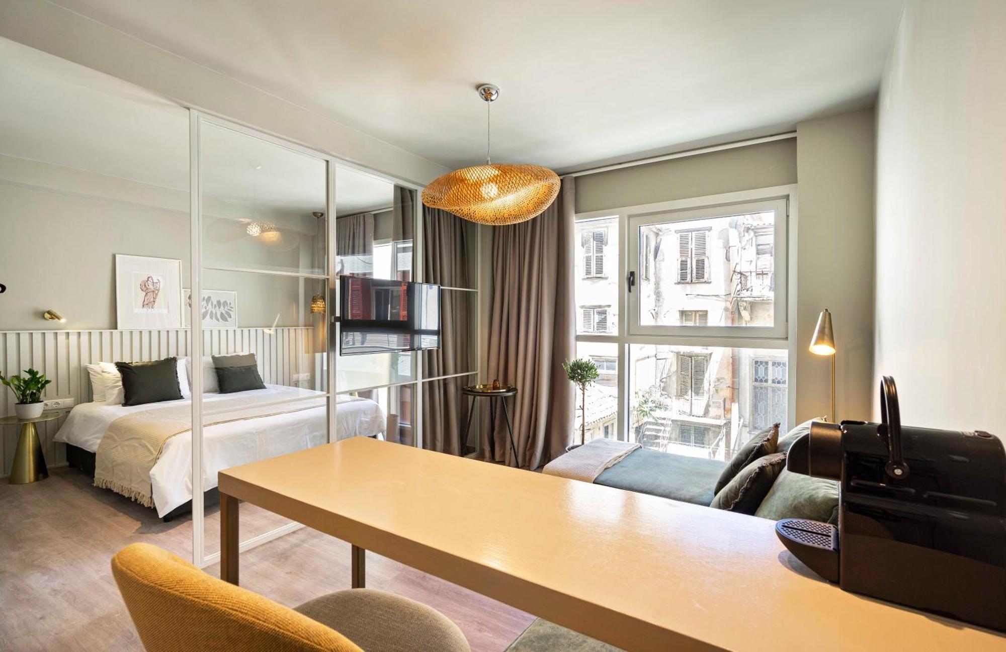 9 Muses Exclusive Suites In Syntagma เอเธนส์ ภายนอก รูปภาพ